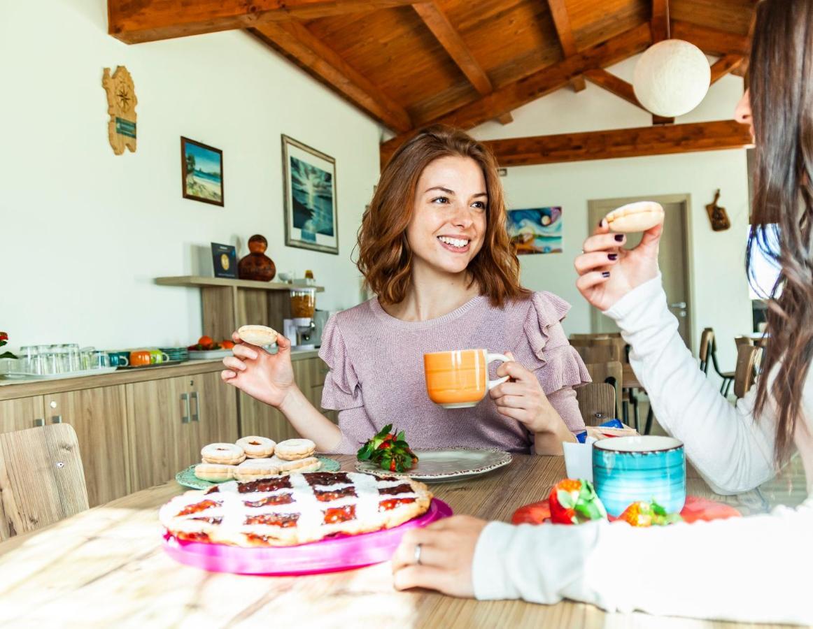 Agriturismo Al Riparo Dai Venti 斯廷蒂诺 外观 照片